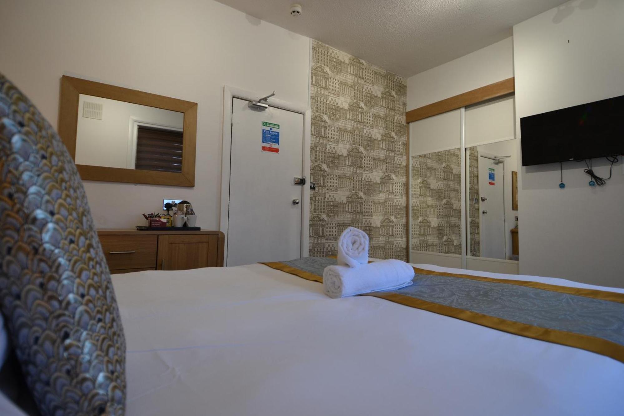 Hotel 33 بلاكبول الغرفة الصورة